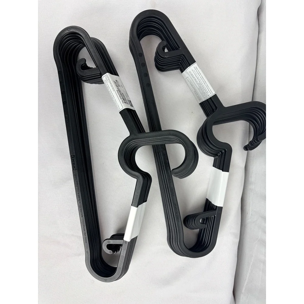 IKEA‎ SPRUTTIG Black Plastic Hangers 20 Clothes Hangers 203.170.79